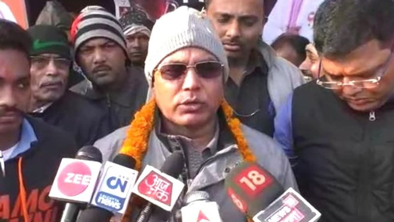 'সিপিএম লুপ্তপ্রায় প্রাণী, আগামী দিনে চিড়িয়াখানায় দেখতে হবে' 'সিপিএম লুপ্তপ্রায় প্রাণী, আগামী দিনে চিড়িয়াখানায় দেখতে হবে'