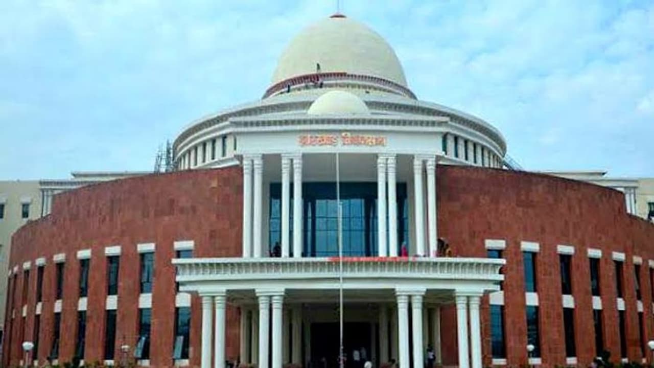 झारखंड विधानसभा की कार्यवाही तबरेज मामले में हंगामे के चलते स्थगित झारखंड विधानसभा की कार्यवाही तबरेज मामले में हंगामे के चलते स्थगित