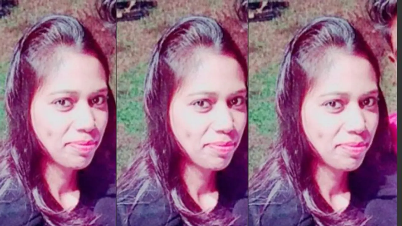 कुछ सेकंड पहले ही रिश्तेदार को गोद में थमाया था सालभर का बेटा, तभी आ गई कार कुछ सेकंड पहले ही रिश्तेदार को गोद में थमाया था सालभर का बेटा, तभी आ गई कार