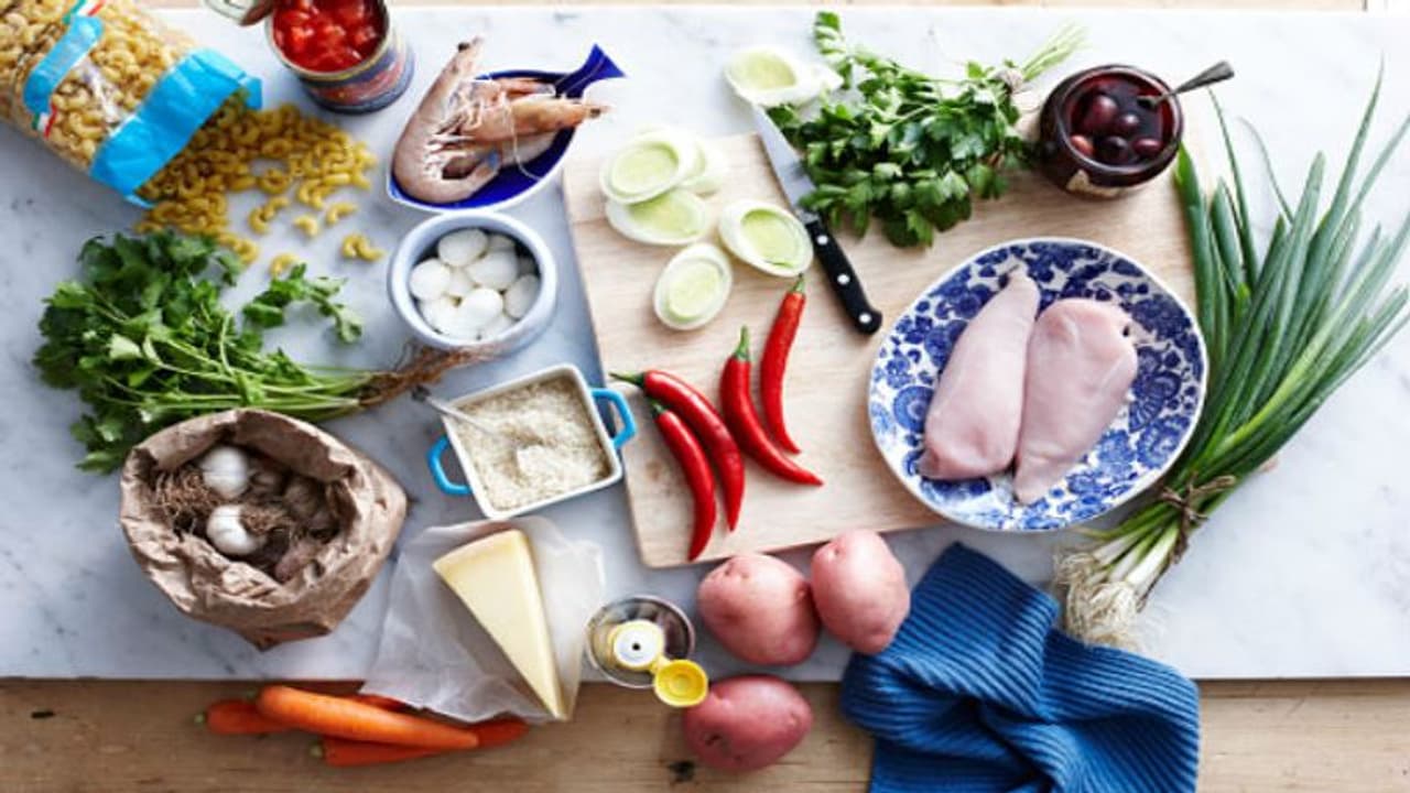 অস্টিওপোরোসিস রুখতে কী কী খাওয়া দরকার