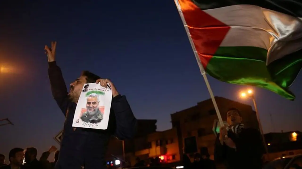 உச்சத்தில் இருக்கும் போர் பதற்றம்..! பெட்ரோல்,டீசல் விலை தாறுமாறாக உயர்வு..! உச்சத்தில் இருக்கும் போர் பதற்றம்..! பெட்ரோல்,டீசல் விலை தாறுமாறாக உயர்வு..!