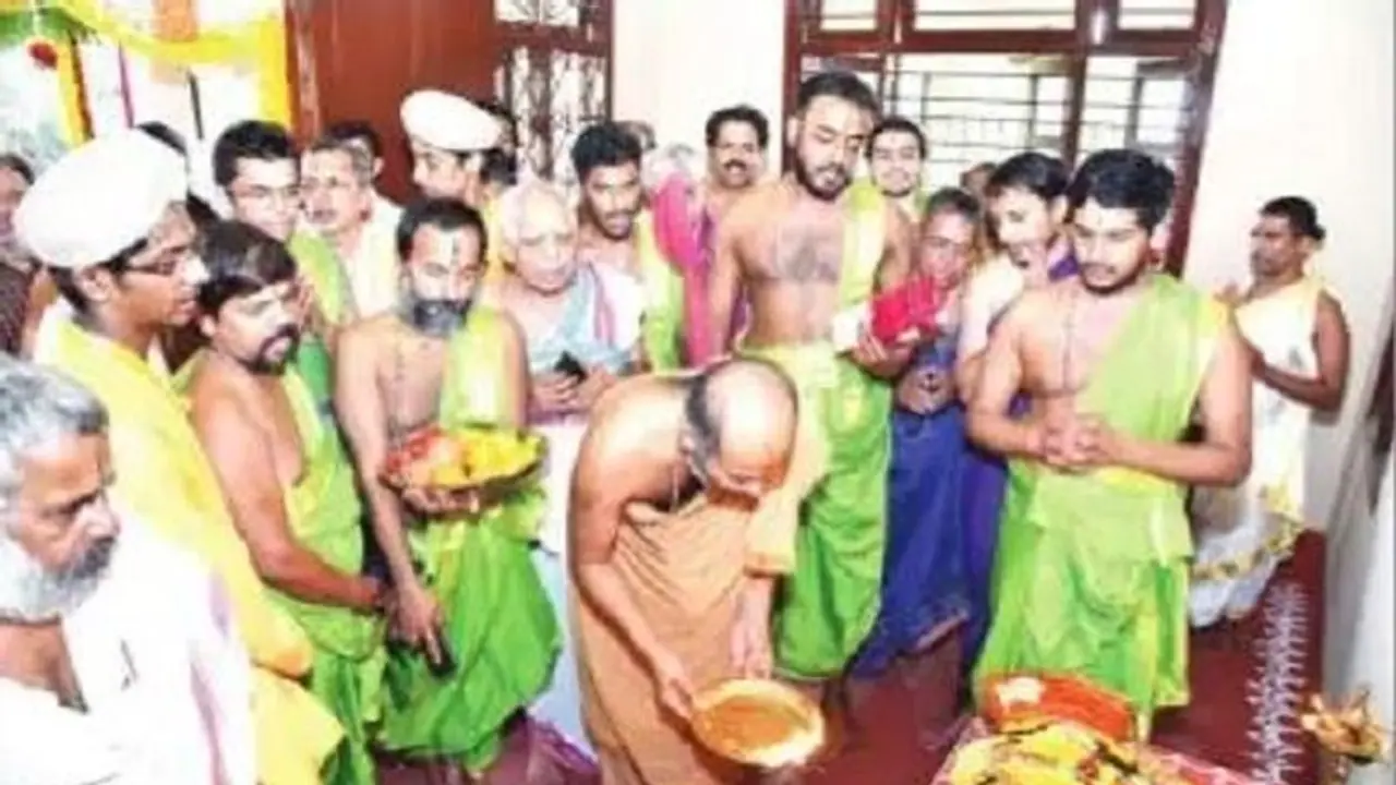 ಉಡುಪಿ ಪುರ ಪ್ರವೇಶಿಸಿದ ಈಶಪ್ರಿಯ ತೀರ್ಥರು