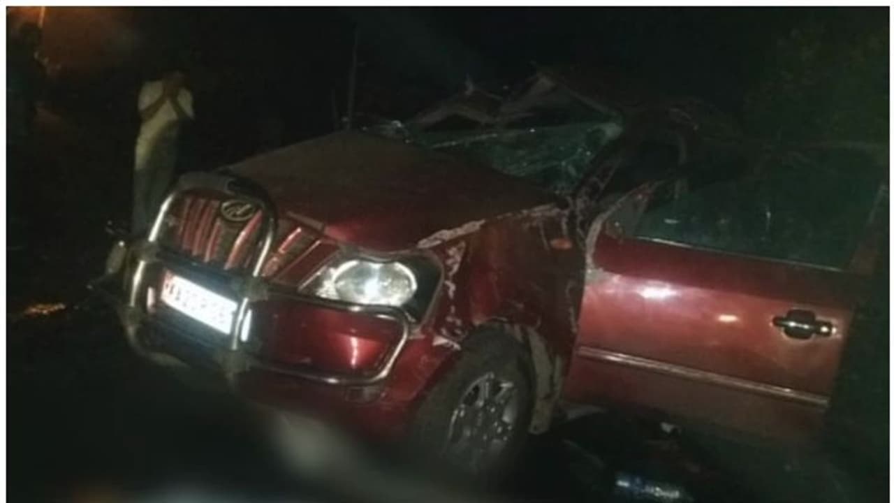 ബെംഗളൂരുവിലുണ്ടായ വാഹനാപകടത്തിൽ മൂന്ന് മലയാളികള് മരിച്ചു; ആറ് പേർക്ക് പരിക്ക് ബെംഗളൂരുവിലുണ്ടായ വാഹനാപകടത്തിൽ മൂന്ന് മലയാളികള് മരിച്ചു; ആറ് പേർക്ക് പരിക്ക്