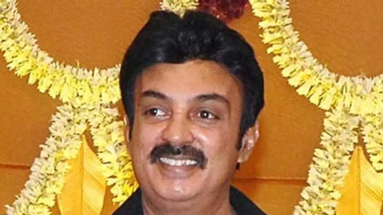 வலிய வந்து உதவி கேட்ட தளபதி விஜய்! தட்டாமல் செய்த நடிகர் மைக் மோகன்! முதல் முறையாக வெளியான மலரும் நினைவுகள்!