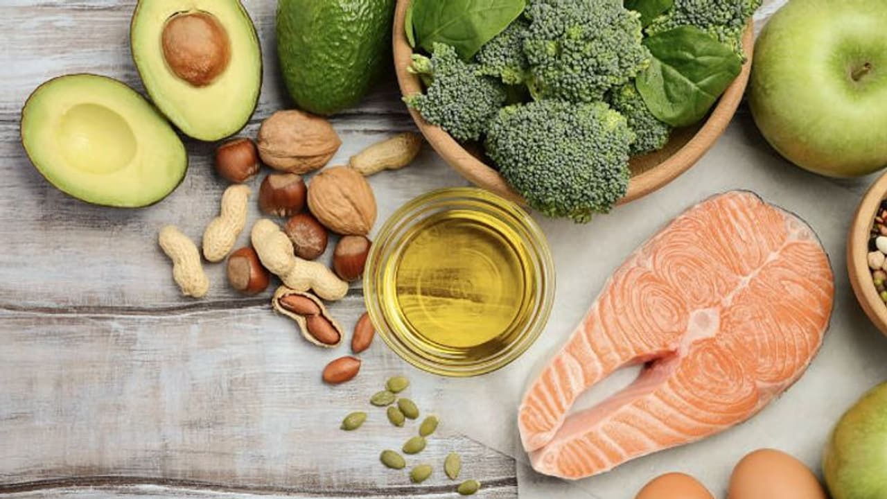 'സ്ട്രെസ്' കുറയ്ക്കാം, തലച്ചോറിന്റെ പ്രവര്ത്തനം കൂട്ടാം; കഴിക്കാം ഈ നാല് ഭക്ഷണങ്ങള്... 'സ്ട്രെസ്' കുറയ്ക്കാം, തലച്ചോറിന്റെ പ്രവര്ത്തനം കൂട്ടാം; കഴിക്കാം ഈ നാല് ഭക്ഷണങ്ങള്...