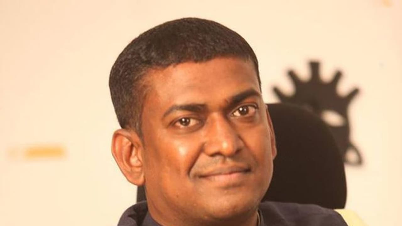 அடேய்... தமிழ் இயக்குனர்களா இனி ஐஏஎஸ், ஐபிஎஸ் பின்புலத்தில் படம் எடுக்காதீங்கயா...!! ரஜினி படத்தால் கடுப்பான ஐஏஸ் அதிகாரி...!! அடேய்... தமிழ் இயக்குனர்களா இனி ஐஏஎஸ், ஐபிஎஸ் பின்புலத்தில் படம் எடுக்காதீங்கயா...!! ரஜினி படத்தால் கடுப்பான ஐஏஸ் அதிகாரி...!!