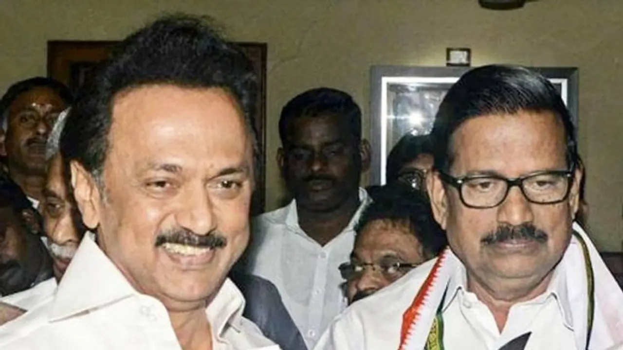 ஸ்டாலின் கழுத்தைப் பிடித்து தள்ளினாலும் கால் பிடித்தே வாழ்பவர் கே.எஸ்.அழகிரி... அதிமுக அதிரடி விமர்சனம்..! ஸ்டாலின் கழுத்தைப் பிடித்து தள்ளினாலும் கால் பிடித்தே வாழ்பவர் கே.எஸ்.அழகிரி... அதிமுக அதிரடி விமர்சனம்..!