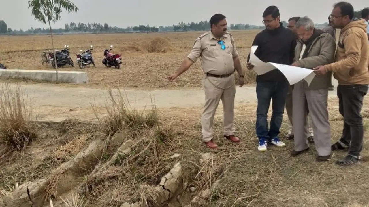 কুমারগঞ্জ গণধর্ষণকাণ্ডে গোপন জবানবন্দি, আদালতে হাজির নির্যাতিতার পরিবার কুমারগঞ্জ গণধর্ষণকাণ্ডে গোপন জবানবন্দি, আদালতে হাজির নির্যাতিতার পরিবার