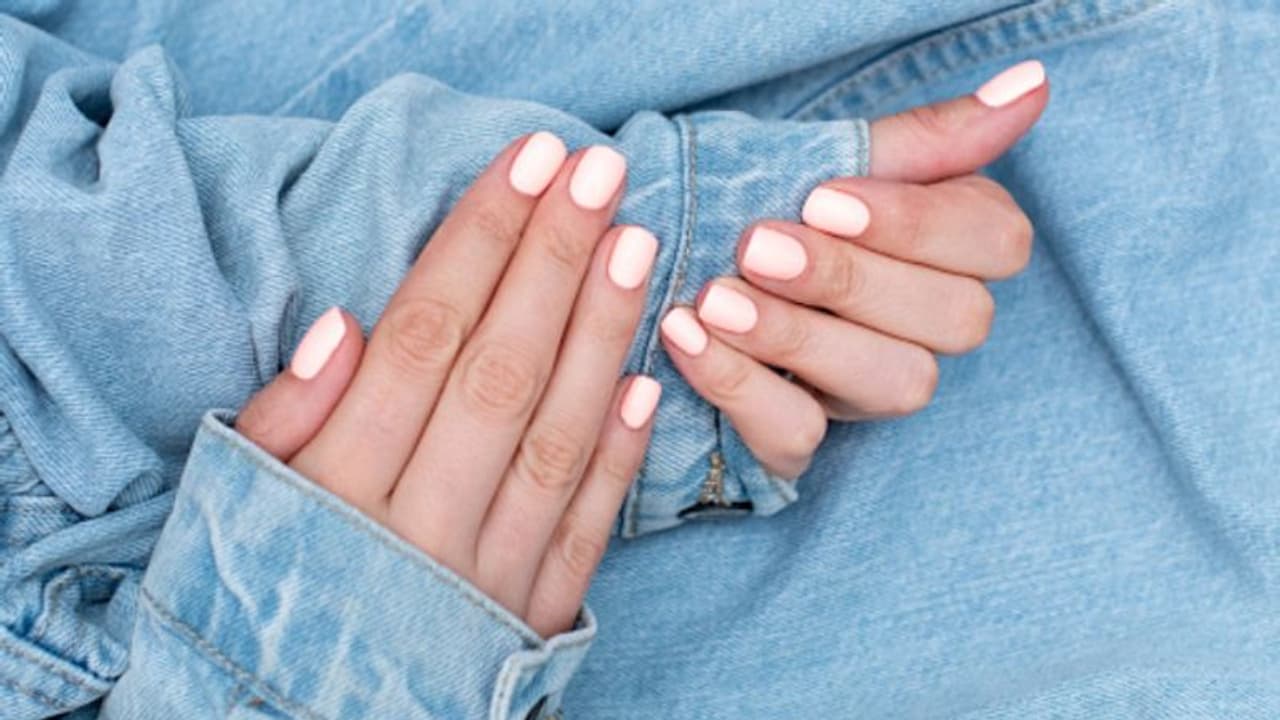 നഖങ്ങളുടെ ആരോഗ്യത്തിന് കഴിക്കേണ്ട ഏഴ് സൂപ്പർ ഫുഡുകൾ നഖങ്ങളുടെ ആരോഗ്യത്തിന് കഴിക്കേണ്ട ഏഴ് സൂപ്പർ ഫുഡുകൾ