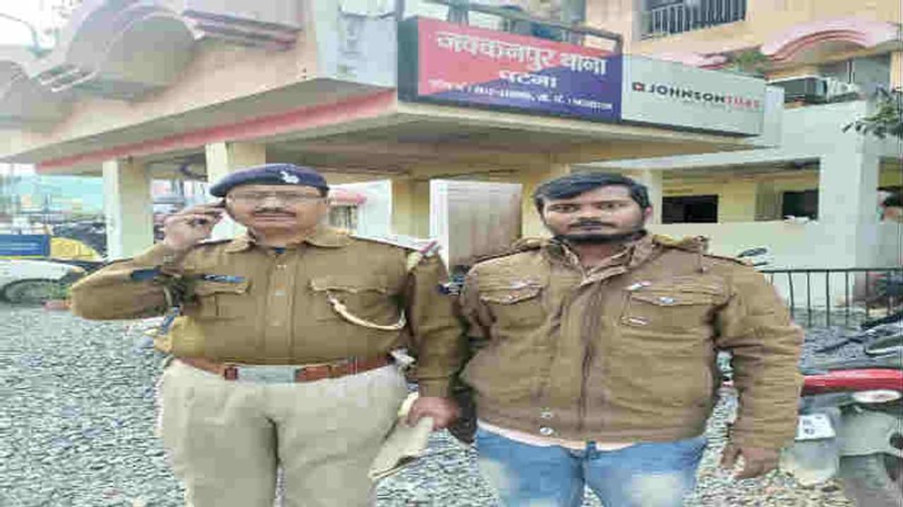 पटना से अगवा किया गया कारोबारी मुंगेर से हुआ बरामद, इस तरह हुआ केस का खुलासा पटना से अगवा किया गया कारोबारी मुंगेर से हुआ बरामद, इस तरह हुआ केस का खुलासा