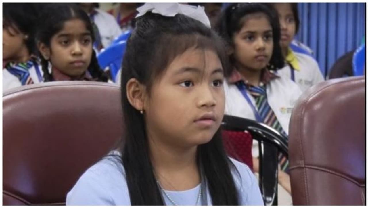 உலகின் கவனத்தை ஈர்த்த 8 வயது மணிப்பூர் சிறுமி..! கிண்டியில் உள்ள ஹிந்துஸ்தான் பள்ளியில் ஆற்றிய உரையை நீங்களே கேளுங்கள்..! உலகின் கவனத்தை ஈர்த்த 8 வயது மணிப்பூர் சிறுமி..! கிண்டியில் உள்ள ஹிந்துஸ்தான் பள்ளியில் ஆற்றிய உரையை நீங்களே கேளுங்கள்..!