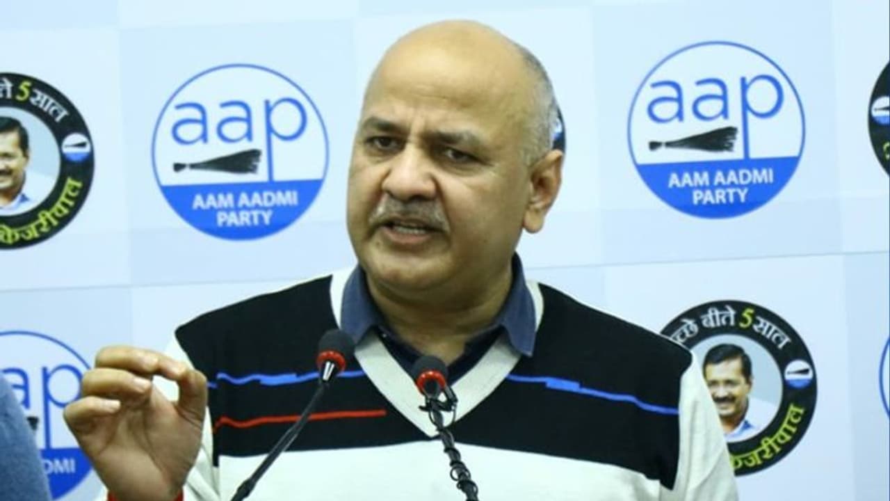 സീറ്റിനായി മനീഷ് സിസോദിയ 10 കോടി കൈക്കൂലി ചോദിച്ചു; വെളിപ്പെടുത്തലുമായി മുന് ആപ് നേതാവ് സീറ്റിനായി മനീഷ് സിസോദിയ 10 കോടി കൈക്കൂലി ചോദിച്ചു; വെളിപ്പെടുത്തലുമായി മുന് ആപ് നേതാവ്