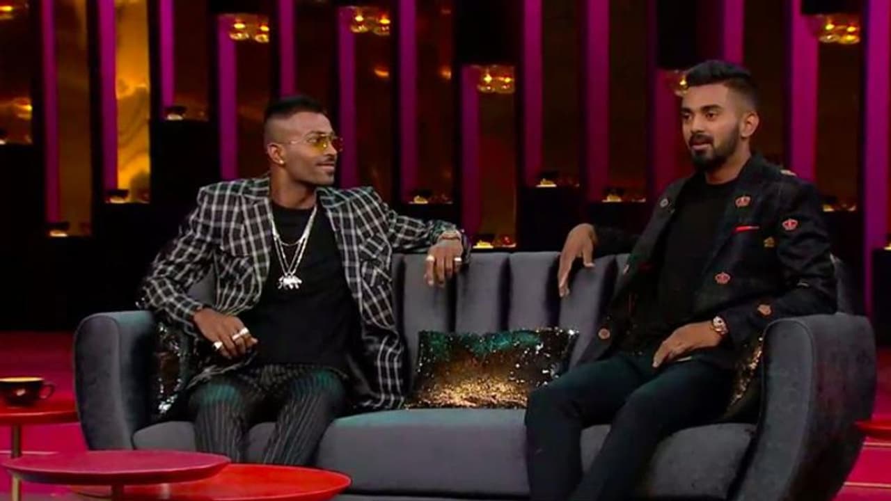 कॉफी विथ करण में जाने के बाद 10 दिन तक घर से नहीं निकले थे हार्दिक, लोग करते थे ऐसी बातें कॉफी विथ करण में जाने के बाद 10 दिन तक घर से नहीं निकले थे हार्दिक, लोग करते थे ऐसी बातें