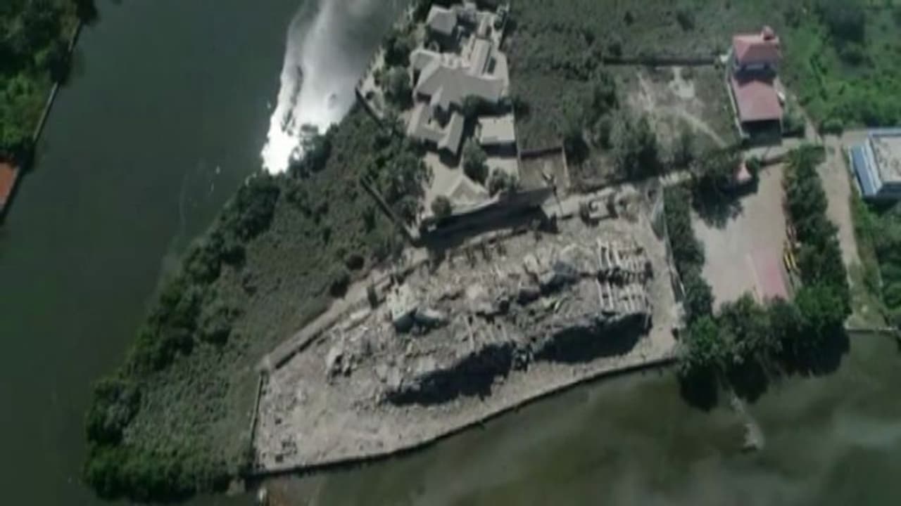 കിറുകൃത്യം; ജെയിൻ കോറൽ കോവിന്റെ അവശിഷ്ടങ്ങൾ കായലിൽ വീണില്ല