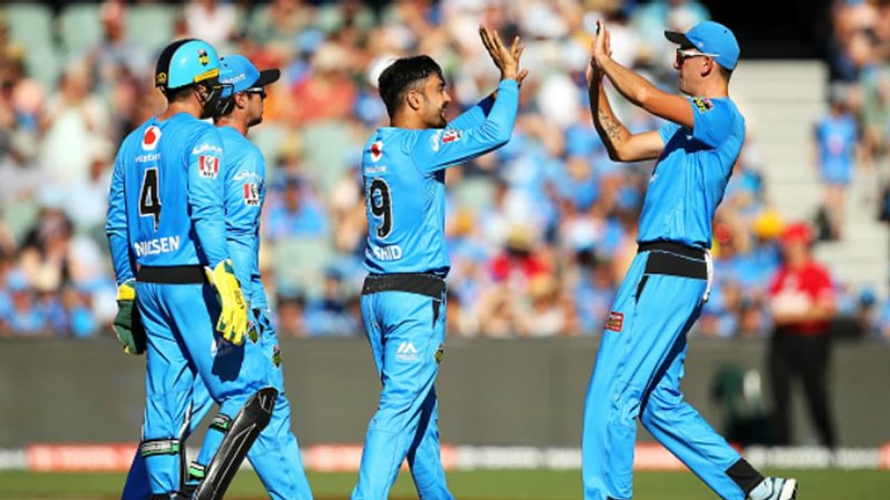 மெல்போர்ன் ரெனெகேட்ஸை அடித்து நொறுக்கி அடிலெய்டு ஸ்டிரைக்கர்ஸ் அபார வெற்றி மெல்போர்ன் ரெனெகேட்ஸை அடித்து நொறுக்கி அடிலெய்டு ஸ்டிரைக்கர்ஸ் அபார வெற்றி