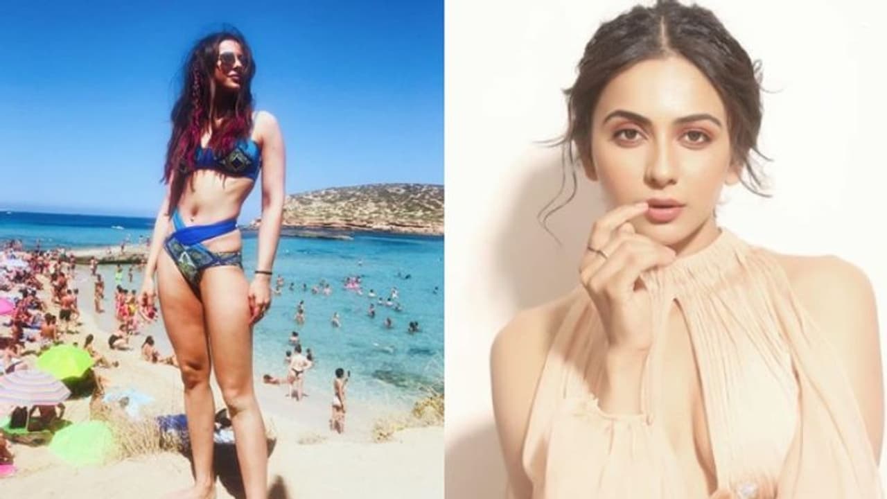 സ്വിം സ്യൂട്ടില് അതിമനോഹരിയായി രാകുല് പ്രീത് സിംഗ് സ്വിം സ്യൂട്ടില് അതിമനോഹരിയായി രാകുല് പ്രീത് സിംഗ്