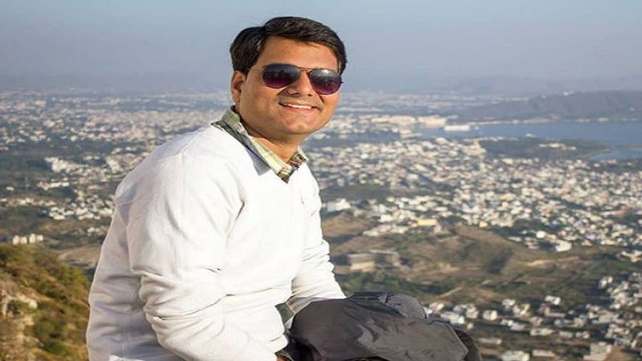 कभी हार नहीं मानने की जिद ने दिलाई सफलता, यूपीएससी एग्जाम में मिली 70वीं रैंक कभी हार नहीं मानने की जिद ने दिलाई सफलता, यूपीएससी एग्जाम में मिली 70वीं रैंक