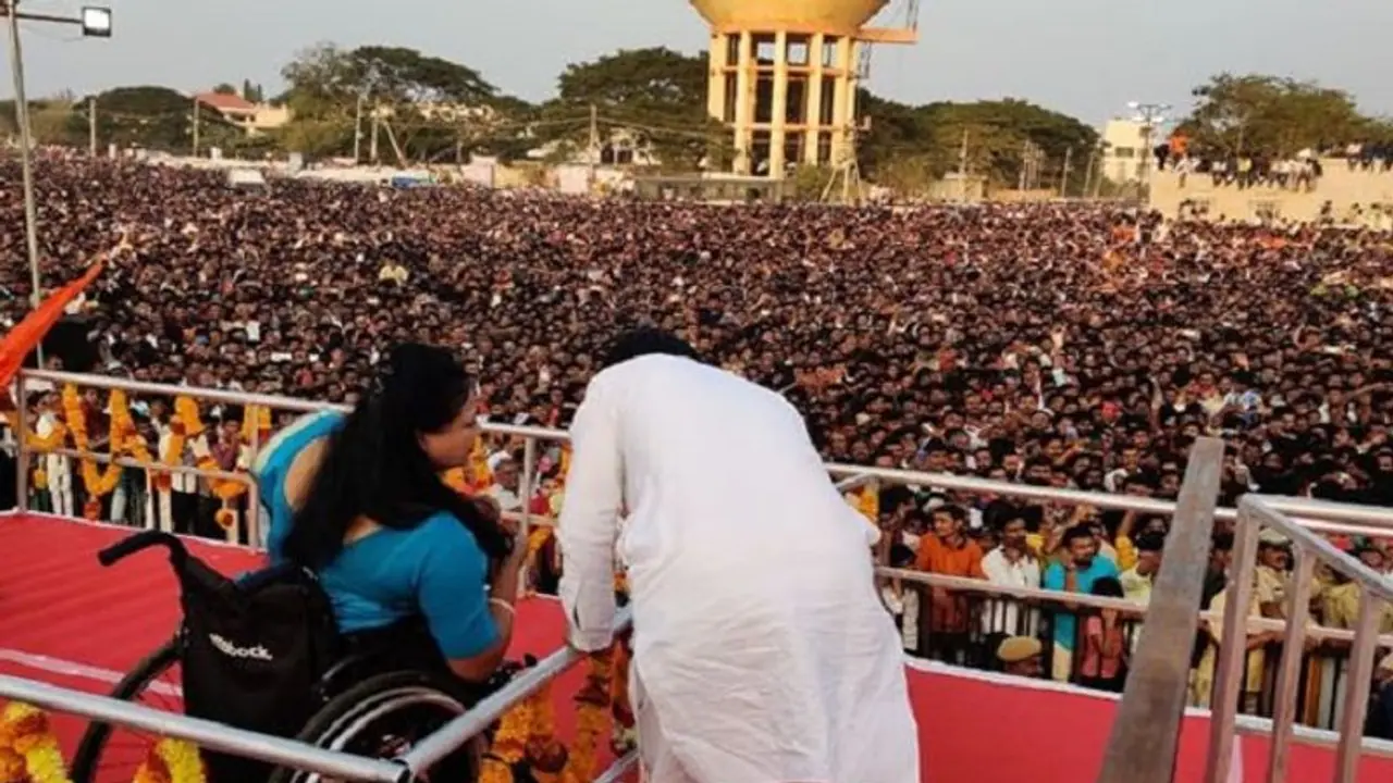 ಗವಿಮಠ ರಥೋತ್ಸವಕ್ಕೆ ಚಾಲನೆ: ನನ್ನ ಜನ್ಮ ಸಾರ್ಥಕವಾಯಿತು, ಮಾಲತಿ ಹೊಳ್ಳ ಗವಿಮಠ ರಥೋತ್ಸವಕ್ಕೆ ಚಾಲನೆ: ನನ್ನ ಜನ್ಮ ಸಾರ್ಥಕವಾಯಿತು, ಮಾಲತಿ ಹೊಳ್ಳ