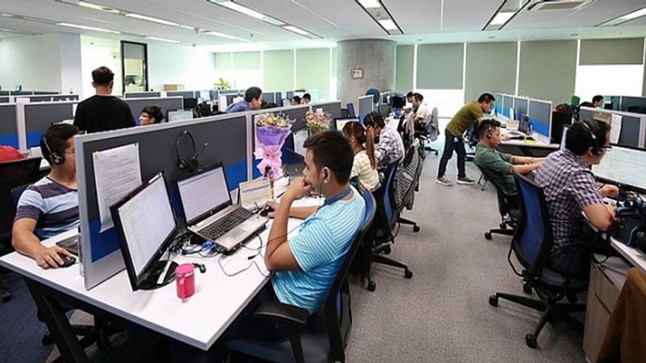 ఉద్యోగాల కోతపై క్లారీటి: కొత్తగా 40 వేల జాబ్స్... కానీ ?