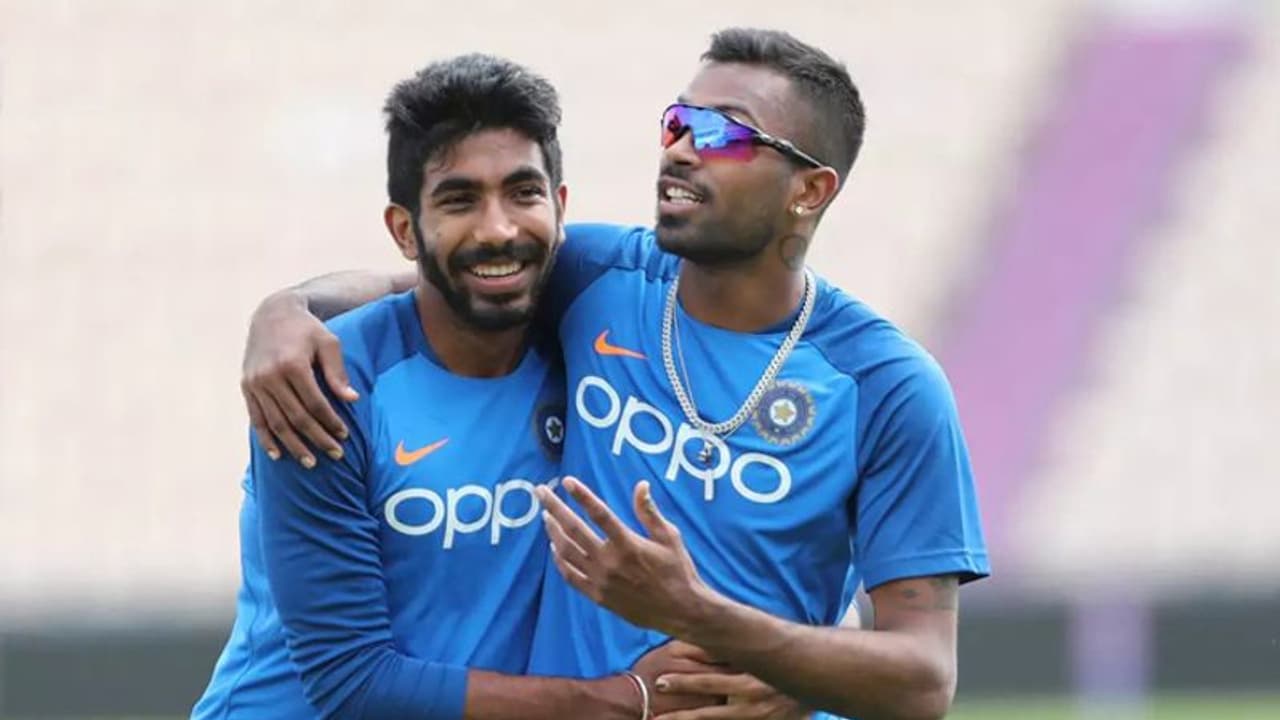 ഹാര്ദിക് പാണ്ഡ്യക്ക് കനത്ത തിരിച്ചടി; ടെസ്റ്റ് പരമ്പരയില് കളിക്കില്ല; മടങ്ങിവരവ് നീളും ഹാര്ദിക് പാണ്ഡ്യക്ക് കനത്ത തിരിച്ചടി; ടെസ്റ്റ് പരമ്പരയില് കളിക്കില്ല; മടങ്ങിവരവ് നീളും