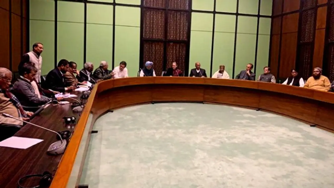 বিজেপি বিরোধিতায় বড় ফাটল, মমতা ছাড়াও সনিয়ার নৌকায় উঠলেন না পাঁচ হেভিওয়েট বিজেপি বিরোধিতায় বড় ফাটল, মমতা ছাড়াও সনিয়ার নৌকায় উঠলেন না পাঁচ হেভিওয়েট