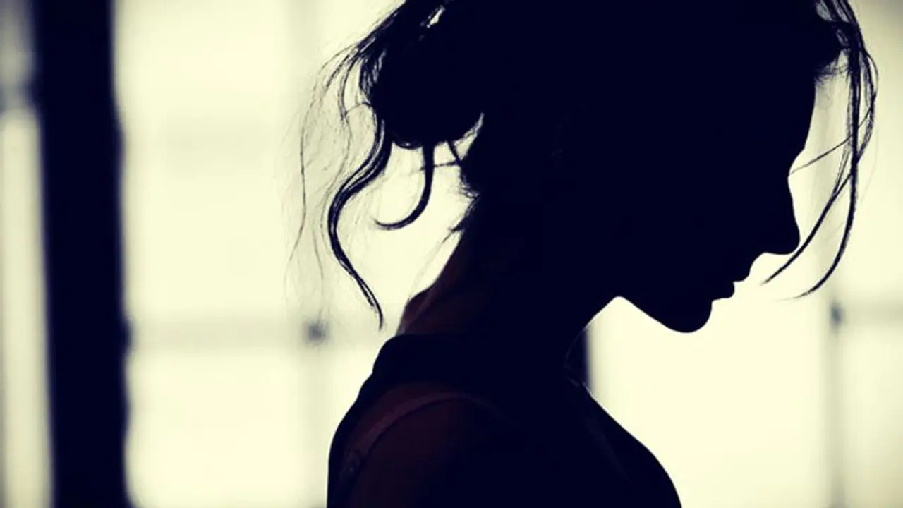 త్వరలో పెళ్లి... కాబోయే భార్య గొంతు కోసి..