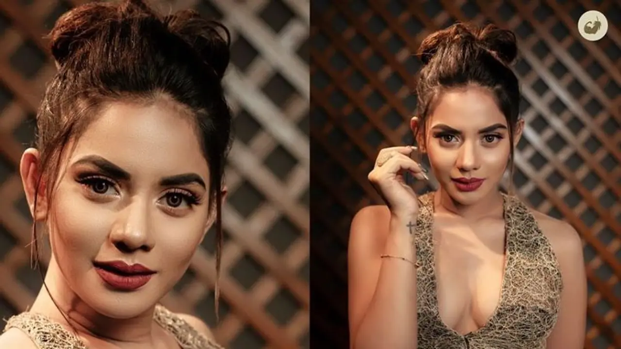 ப்பா என்னா இடுப்பு... ரம்யா பாண்டியனுக்கே டப் கொடுக்கும் பிக்பாஸ் பிரபலம்...அந்த இடம் தெரிய பளீச் போஸ்...! ப்பா என்னா இடுப்பு... ரம்யா பாண்டியனுக்கே டப் கொடுக்கும் பிக்பாஸ் பிரபலம்...அந்த இடம் தெரிய பளீச் போஸ்...!