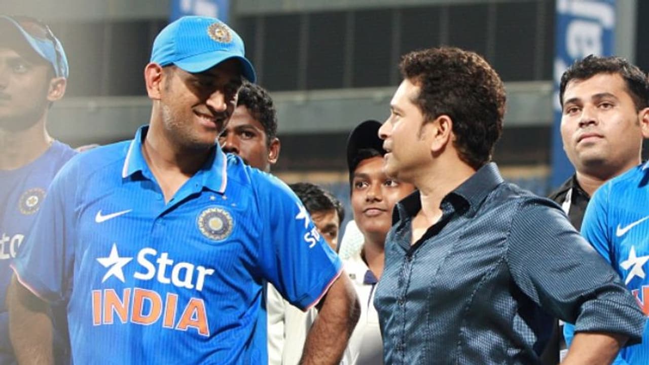 ഒരുമിച്ച് കളിക്കാന് സച്ചിനും ധോണിയും; കാരണമറിഞ്ഞാല് ആരും കയ്യടിക്കും ഒരുമിച്ച് കളിക്കാന് സച്ചിനും ധോണിയും; കാരണമറിഞ്ഞാല് ആരും കയ്യടിക്കും