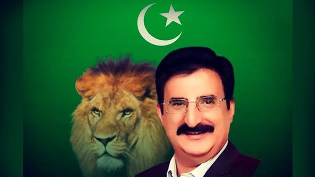 ভারতীয় সেনাকে একাই রুখে দেবেন তিনি, হাতে বন্দুক নিয়ে পাকমন্ত্রীর ছবি পোস্ট ভারতীয় সেনাকে একাই রুখে দেবেন তিনি, হাতে বন্দুক নিয়ে পাকমন্ত্রীর ছবি পোস্ট