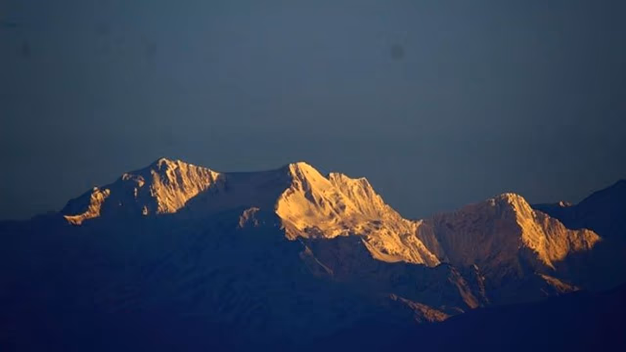 ঘুরে আসুন ছবির মতো সুন্দর পাহাড়ি গ্রাম ছোটা মাঙ্গওয়া ঘুরে আসুন ছবির মতো সুন্দর পাহাড়ি গ্রাম ছোটা মাঙ্গওয়া