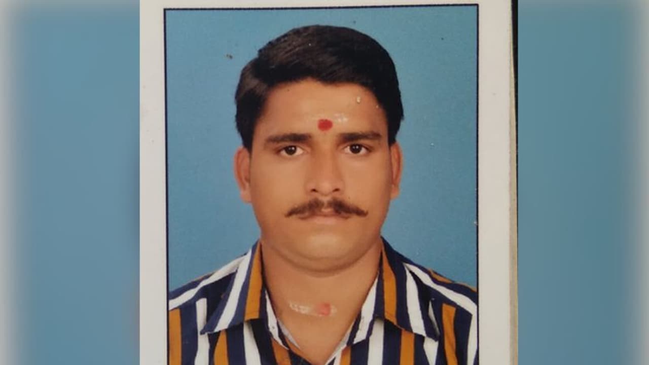 കാപ്പാ കേസ് പ്രതി സഹോദരന്റെ കുത്തേറ്റ് മരിച്ചു കാപ്പാ കേസ് പ്രതി സഹോദരന്റെ കുത്തേറ്റ് മരിച്ചു