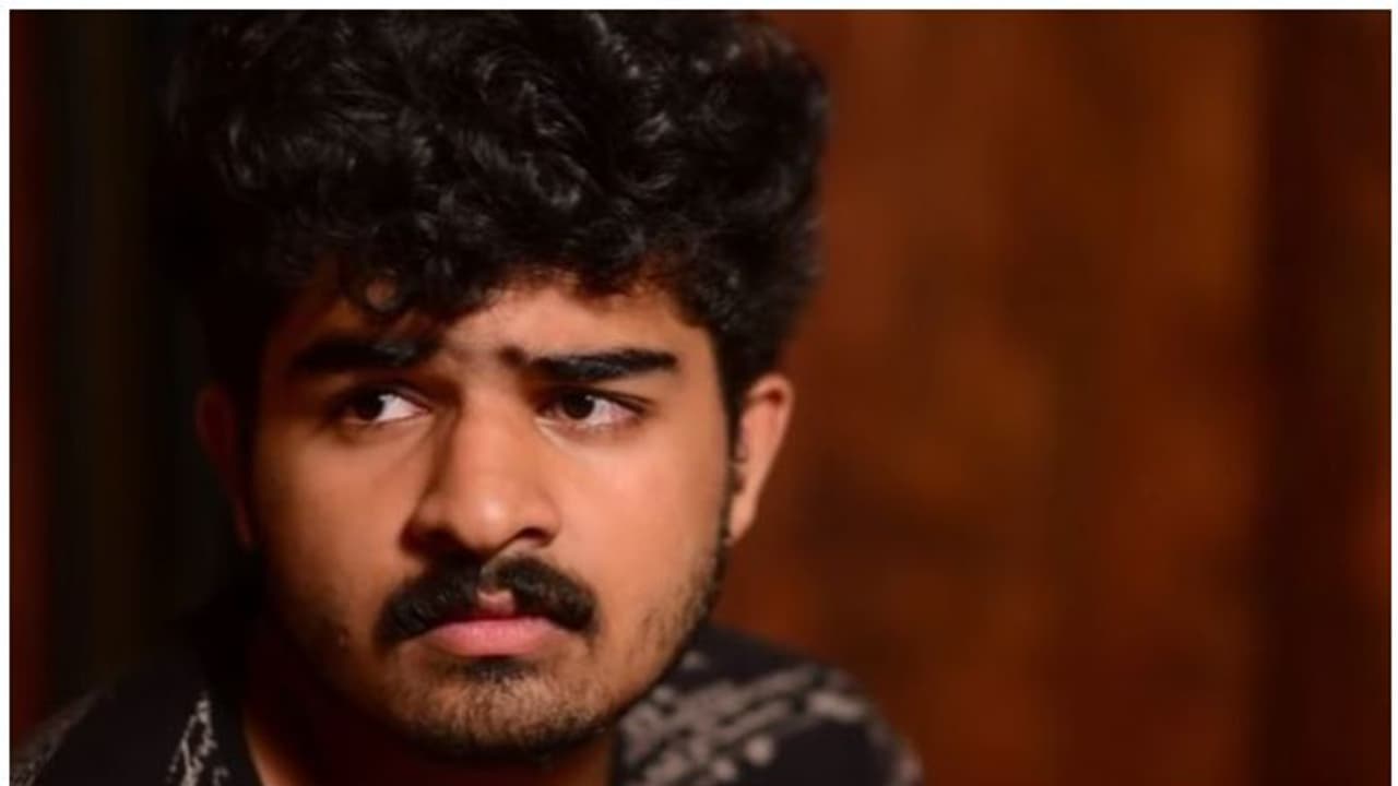 പാരമ്പര്യക്കഥയെ കൂട്ടുപിടിച്ച് പുതിയ കാലത്തിന്റെ ജീവിതവുമായി പകര്‍ന്നാട്ടം