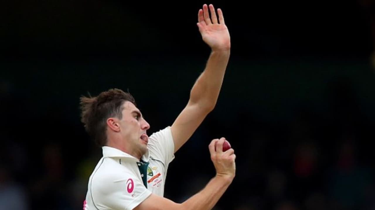 করোনা ভাইরাসের জেরে টেস্ট ক্রিকেটে বন্ধ হতে পারে বলের পালিশ, মনে করেন প্যাট কামিন্স করোনা ভাইরাসের জেরে টেস্ট ক্রিকেটে বন্ধ হতে পারে বলের পালিশ, মনে করেন প্যাট কামিন্স