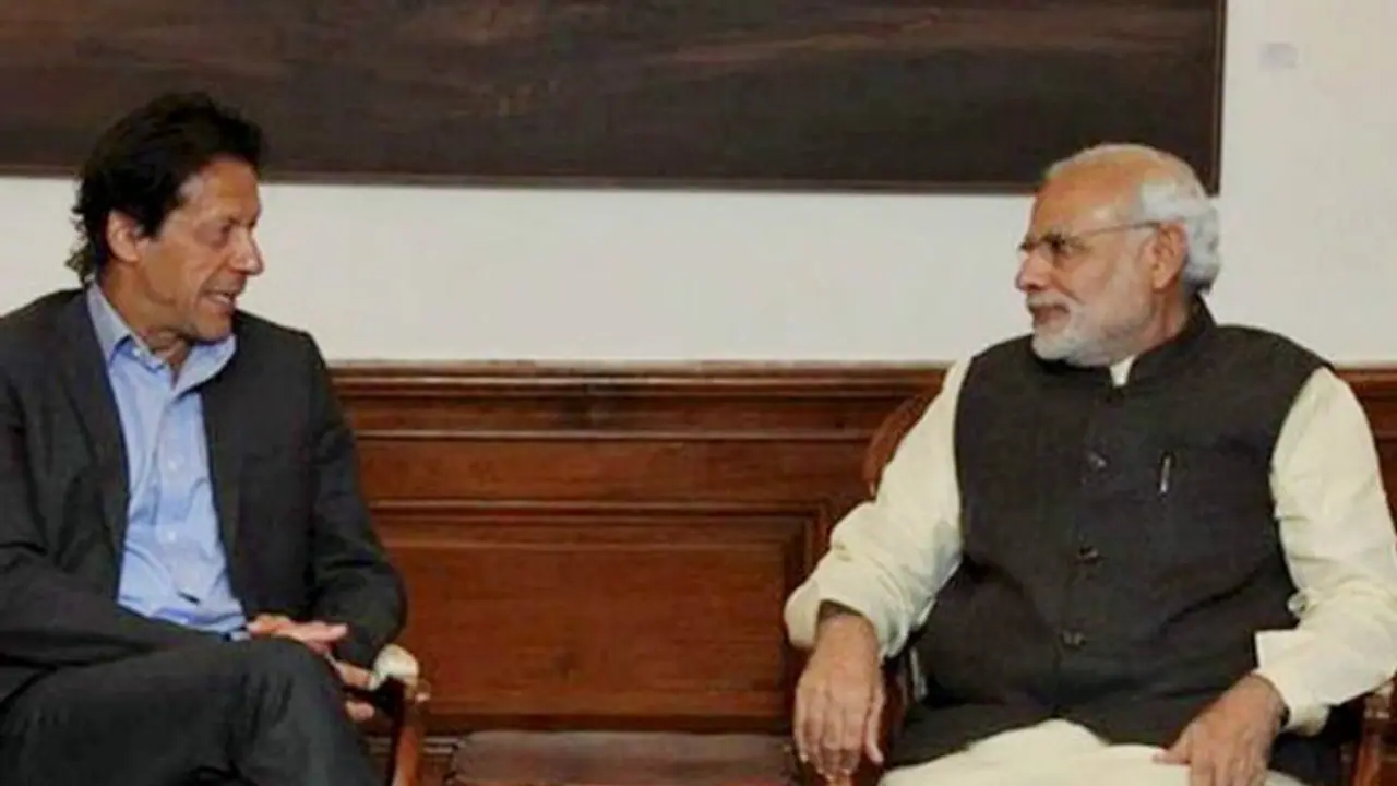 భారత ధర్మం అంటే ఇదే: కరోనా వైరస్ భయపెడుతున్న వేళ... శత్రు దేశమైన పాక్ కి కూడా సాయం