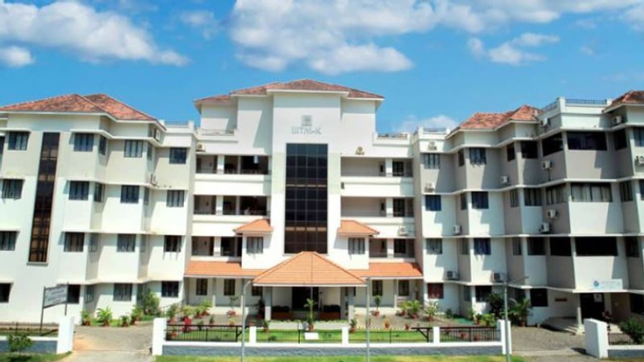 സംസ്ഥാനത്ത് ഡിജിറ്റല് സര്വ്വകലാശാല വരുന്നു; ഓര്ഡിനന്സ് പുറപ്പെടുവിക്കാന് ഗവര്ണറോട് ശുപാര്ശ ചെയ്യും സംസ്ഥാനത്ത് ഡിജിറ്റല് സര്വ്വകലാശാല വരുന്നു; ഓര്ഡിനന്സ് പുറപ്പെടുവിക്കാന് ഗവര്ണറോട് ശുപാര്ശ ചെയ്യും