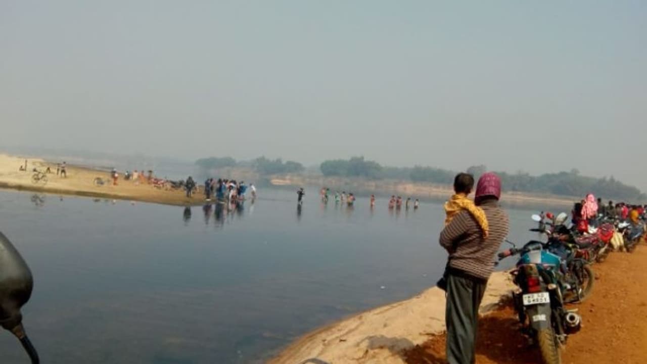 মকরসংক্রান্তিতে দুর্ঘটনা, স্নান করতে গিয়ে নদীতে তলিয়ে গেল বালক