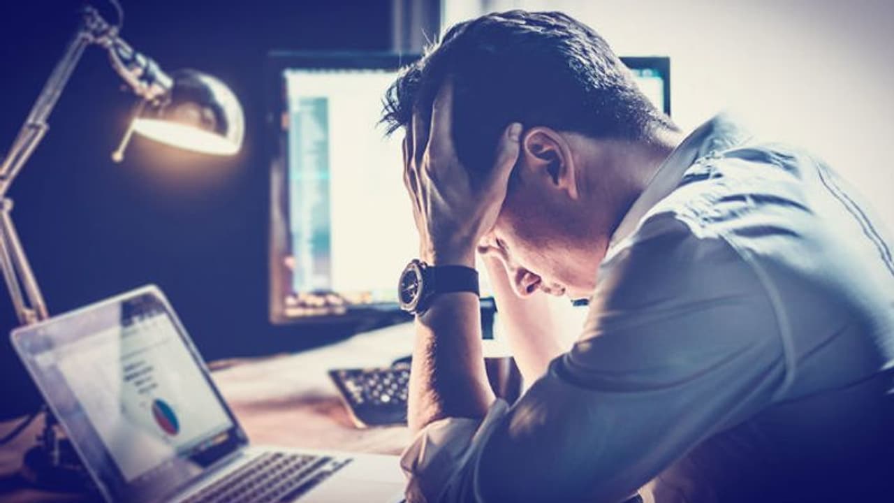 कोरोना से बिगड़ी बाजार की हालत! निवेशकों के 15.72 लाख करोड़ रुपए डूबे कोरोना से बिगड़ी बाजार की हालत! निवेशकों के 15.72 लाख करोड़ रुपए डूबे