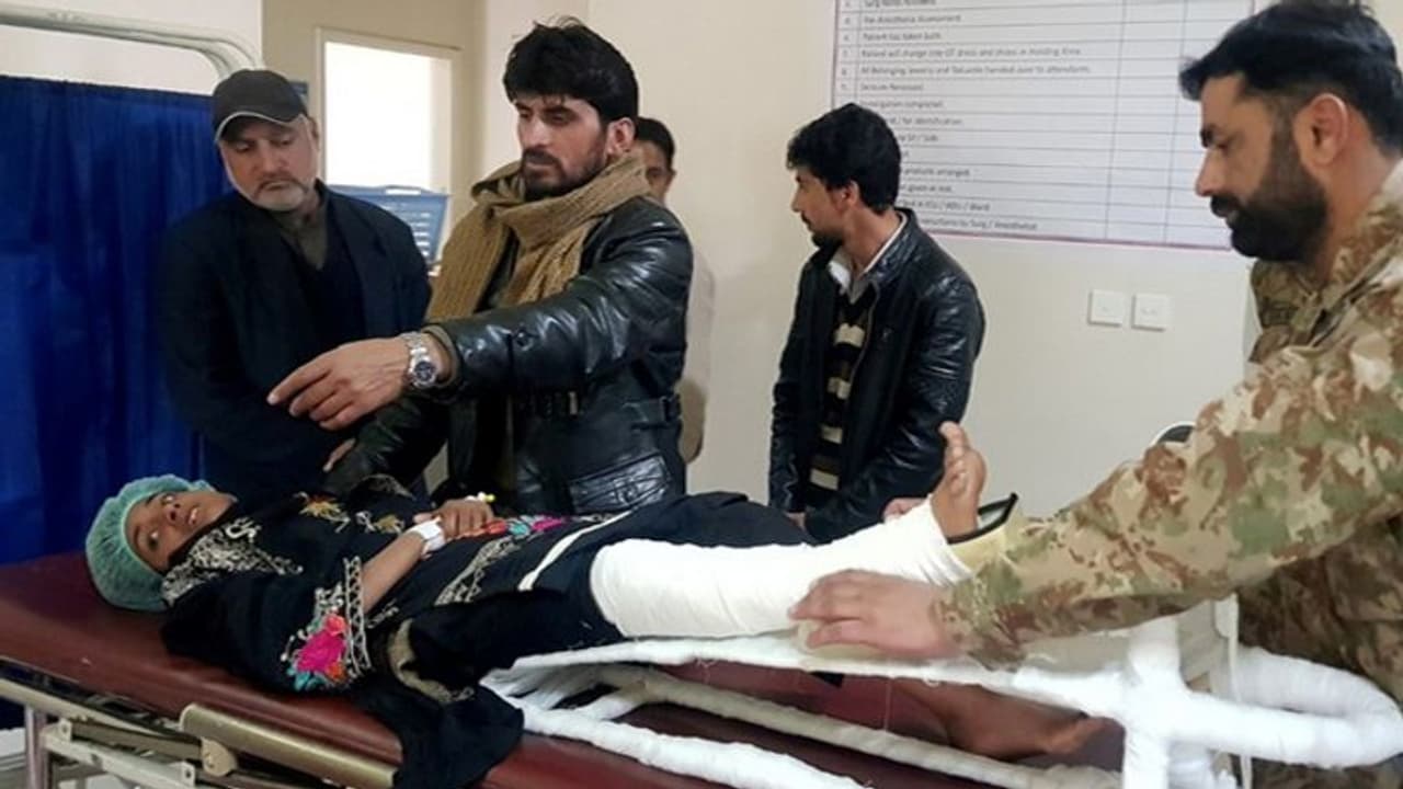 18 ತಾಸು ಹಿಮದಡಿ ಸಿಲುಕಿ ಬದುಕಿದ 12ವರ್ಷದ ಬಾಲಕಿ 18 ತಾಸು ಹಿಮದಡಿ ಸಿಲುಕಿ ಬದುಕಿದ 12ವರ್ಷದ ಬಾಲಕಿ