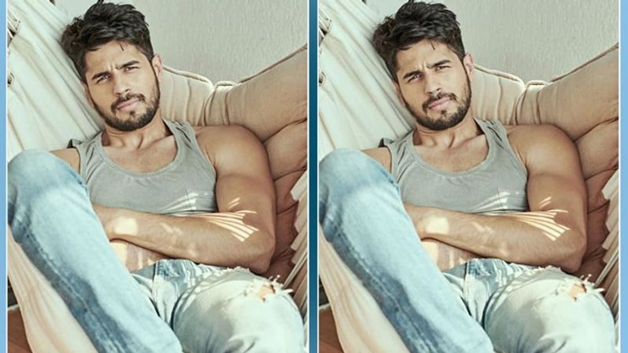 Sidharth Malhotra treats fans to shirtless selfie, asks 'Can you sea me clearly now'? Check picture