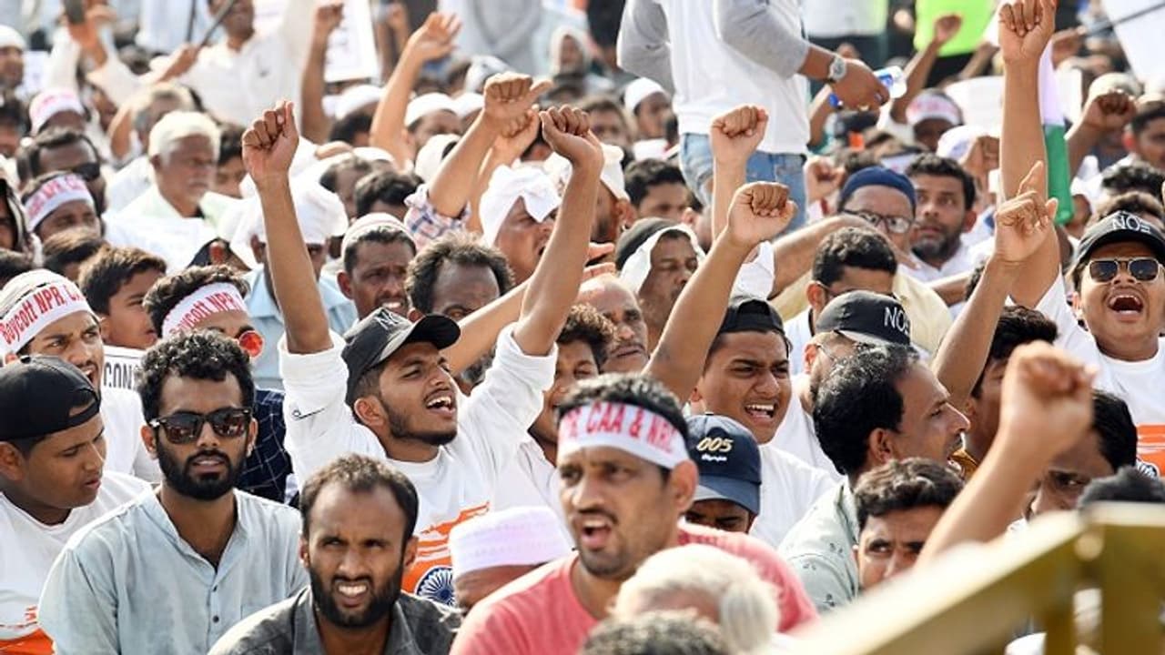 ಪೌರತ್ವ ಕಾಯ್ದೆ: ಬಿಜೆಪಿ ರಾಜ್ಯಗಳಲ್ಲೇ ಹಿಂಸಾಚಾರ ಯಾಕೆ..? ಪೌರತ್ವ ಕಾಯ್ದೆ: ಬಿಜೆಪಿ ರಾಜ್ಯಗಳಲ್ಲೇ ಹಿಂಸಾಚಾರ ಯಾಕೆ..?