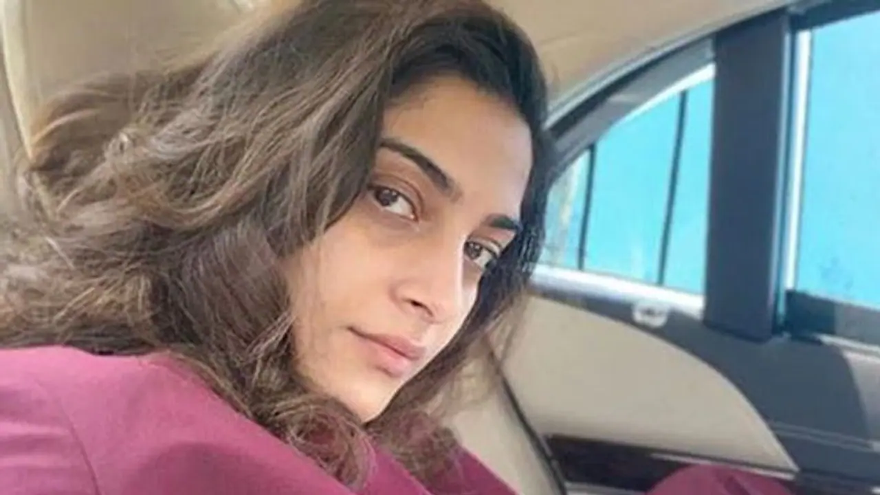 கால் டாக்சியில் பயணித்த பிரபல நடிகைக்கு ஏற்பட்ட பகீர் அனுபவம்... டுவிட்டரில் அவரே பகிர்ந்த தகவல்...! கால் டாக்சியில் பயணித்த பிரபல நடிகைக்கு ஏற்பட்ட பகீர் அனுபவம்... டுவிட்டரில் அவரே பகிர்ந்த தகவல்...!