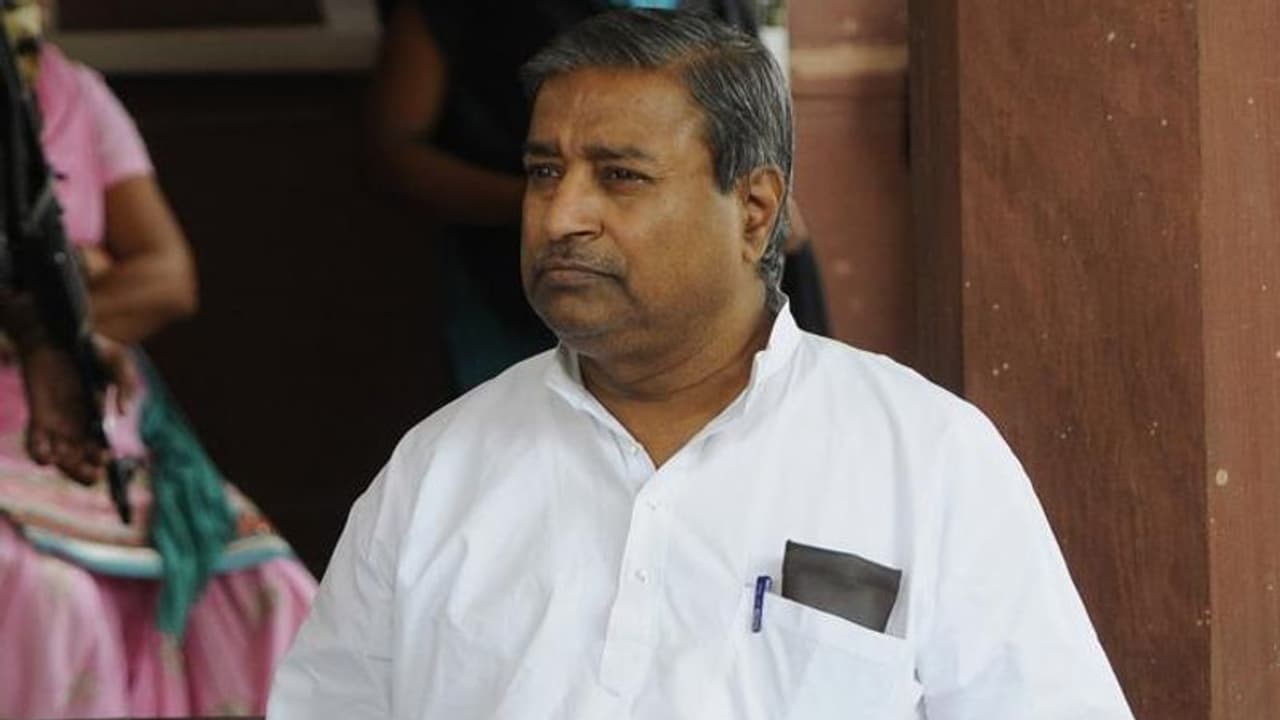 CAA पर BJP नेता का बयान: मुसलमानों के लिए कई देश, हिंदुओं के लिए सिर्फ हिंदुस्तान CAA पर BJP नेता का बयान: मुसलमानों के लिए कई देश, हिंदुओं के लिए सिर्फ हिंदुस्तान