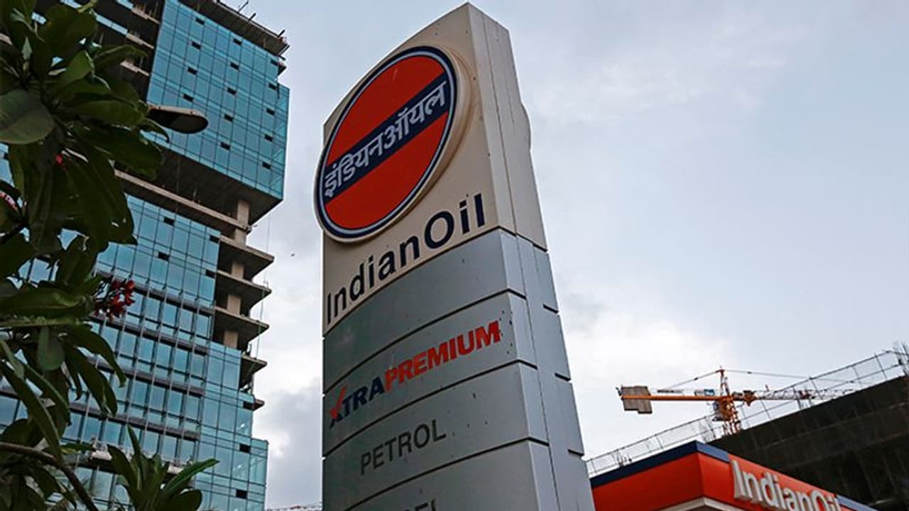 লকডাউনে ভয় পেয়ে রান্নার গ্যাস পেট্রোল ডিজেল মজুত করবেন না, আবেদন ইন্ডিয়ান ওয়েলের লকডাউনে ভয় পেয়ে রান্নার গ্যাস পেট্রোল ডিজেল মজুত করবেন না, আবেদন ইন্ডিয়ান ওয়েলের