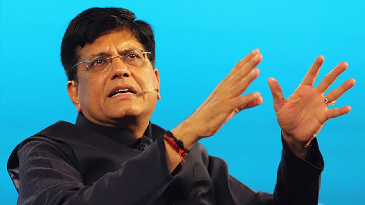 'अमेजन' का एक अरब डॉलर का निवेश भारत पर कोई एहसान नहीं: पीयूष गोयल 'अमेजन' का एक अरब डॉलर का निवेश भारत पर कोई एहसान नहीं: पीयूष गोयल