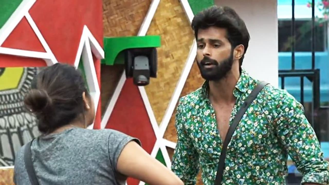 'എന്ത് ധൈര്യത്തിലാണ് എന്നെ അലവലാതിയെന്ന് വിളിച്ചത്'? എലീനയോട് പൊട്ടിത്തെറിച്ച് സുജോ മാത്യു 'എന്ത് ധൈര്യത്തിലാണ് എന്നെ അലവലാതിയെന്ന് വിളിച്ചത്'? എലീനയോട് പൊട്ടിത്തെറിച്ച് സുജോ മാത്യു