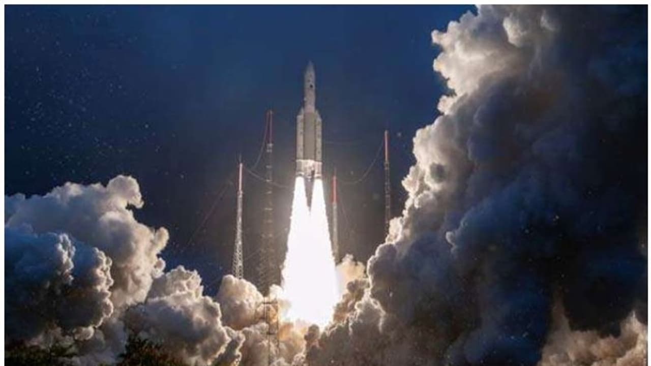 జీశాట్ 30 ఉపగ్రహ ప్రయోగం విజయవంతం