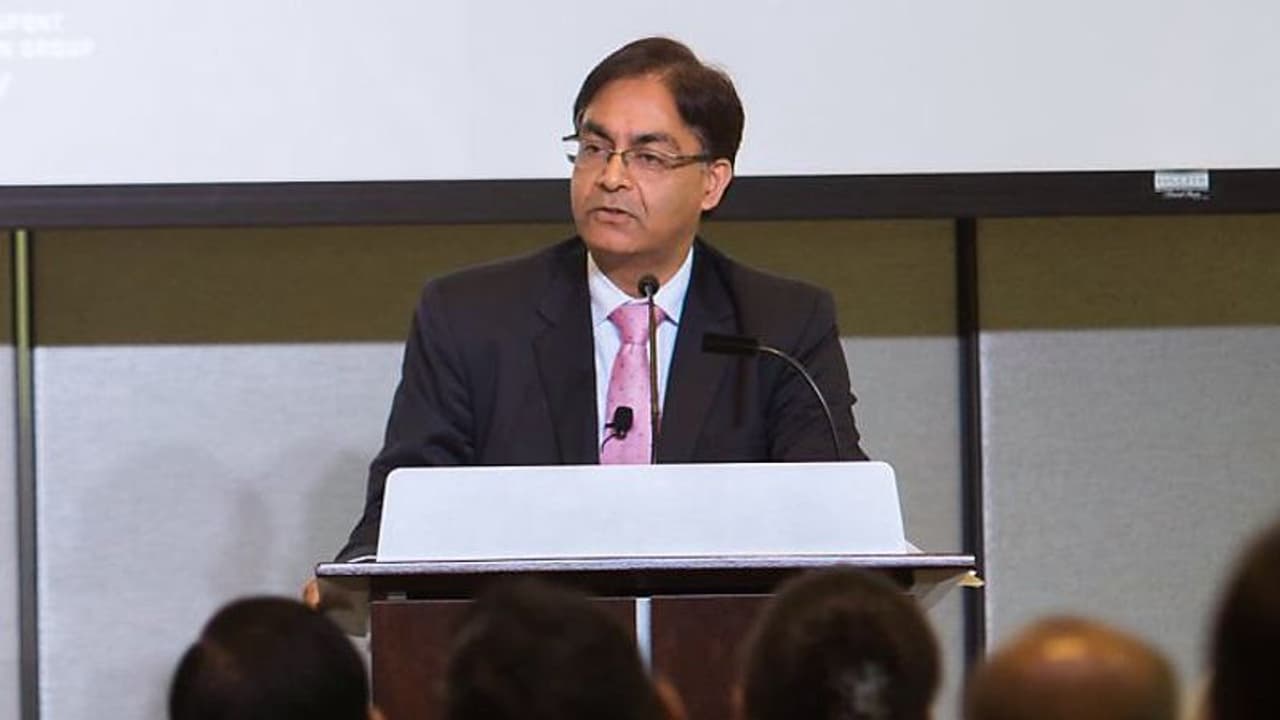 अमेरिका में नौ लाख से अधिक लोग बोलते हैं हिंदी बोलते हैं, कई स्कूलों में पढ़ाई जाती है हिंदी: भारतीय राजनयिक अमेरिका में नौ लाख से अधिक लोग बोलते हैं हिंदी बोलते हैं, कई स्कूलों में पढ़ाई जाती है हिंदी: भारतीय राजनयिक