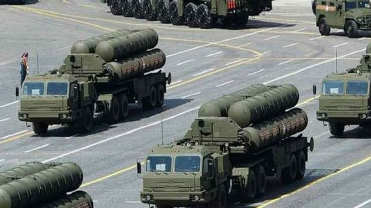 রাশিয়া থেকে আসছে ৫টি এস ৪০০ মিসাইল, আরও শক্তি বাড়ছে ভারতীয় সেনার রাশিয়া থেকে আসছে ৫টি এস ৪০০ মিসাইল, আরও শক্তি বাড়ছে ভারতীয় সেনার