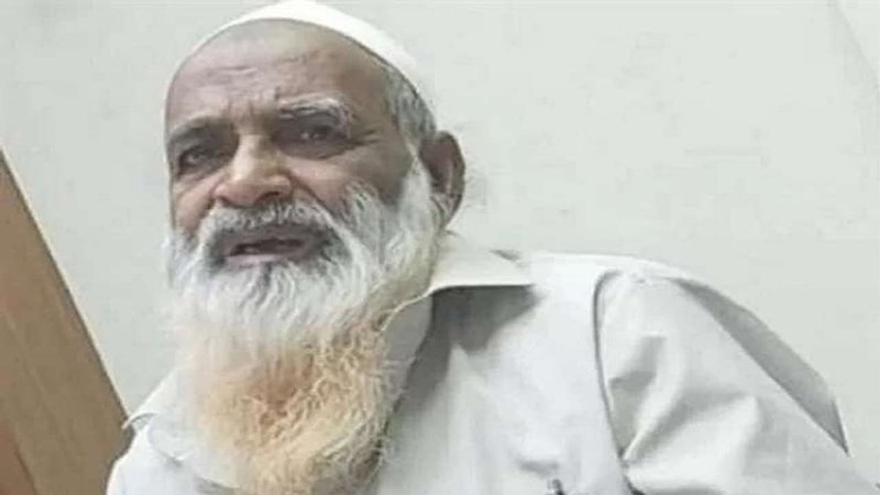 नेपाल भागता 1993 मुंबई सीरियल ब्लास्ट का यह आरोपी आतंकी, 21 दिन की परोल पर आया था बाहर नेपाल भागता 1993 मुंबई सीरियल ब्लास्ट का यह आरोपी आतंकी, 21 दिन की परोल पर आया था बाहर