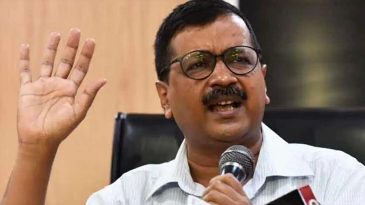 निर्भया मामले में स्मृति ईरानी के बयान पर भड़के केजरीवाल, कहा 'ऐसे मुद्दे पर राजनीति ना करें' निर्भया मामले में स्मृति ईरानी के बयान पर भड़के केजरीवाल, कहा 'ऐसे मुद्दे पर राजनीति ना करें'